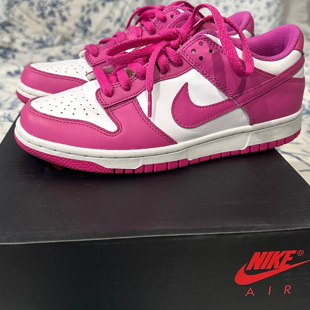Nike Kids Sneakers Pink and White